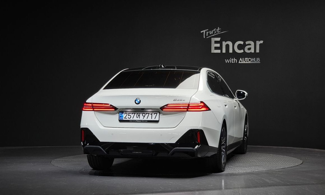 BMW 5-Series 523d M Sport, 2024