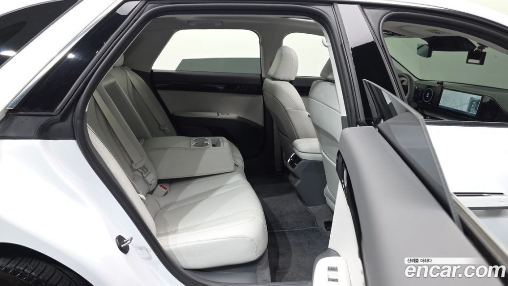 Hyundai Grandeur 2,5 Gasoline 2WD, 2023