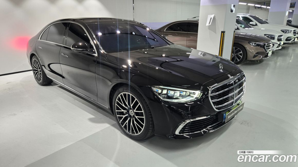 Mercedes-Benz S-Class S580L 4MATIC, 2025