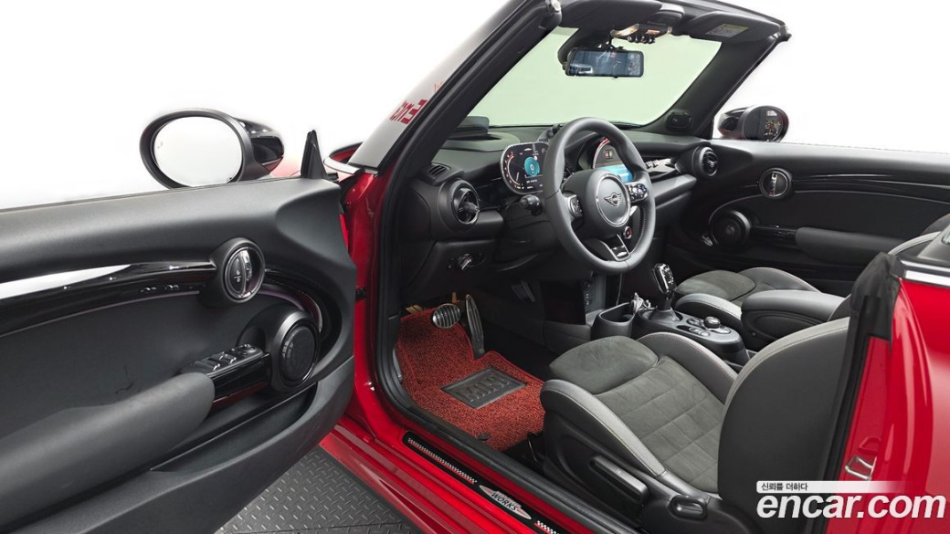 Mini Cooper Convertible JCW, 2023