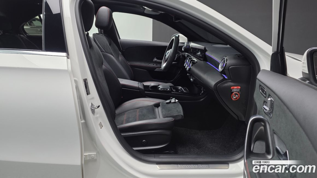Mercedes-Benz A-Class A250 4MATIC Sedan, 2023