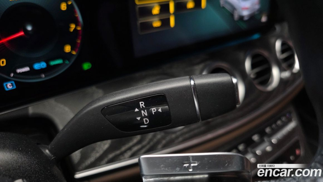 Mercedes-Benz E-Class E350 4MATIC Avantgarde, 2022