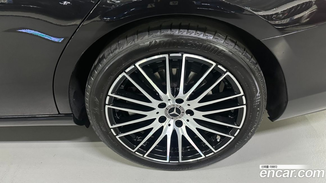 Mercedes-Benz C-Class C300 4MATIC Avantgarde, 2024