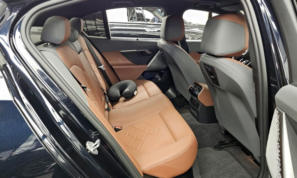 BMW 5-Series 530i xDrive M Sport, 2024