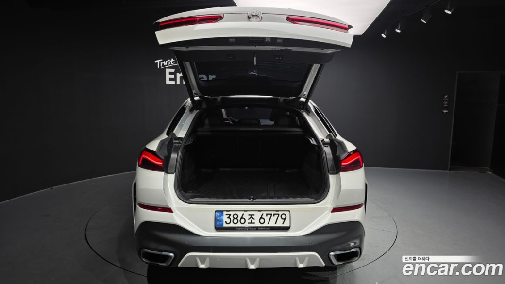 BMW X6 xDrive30d M Sport, 2022
