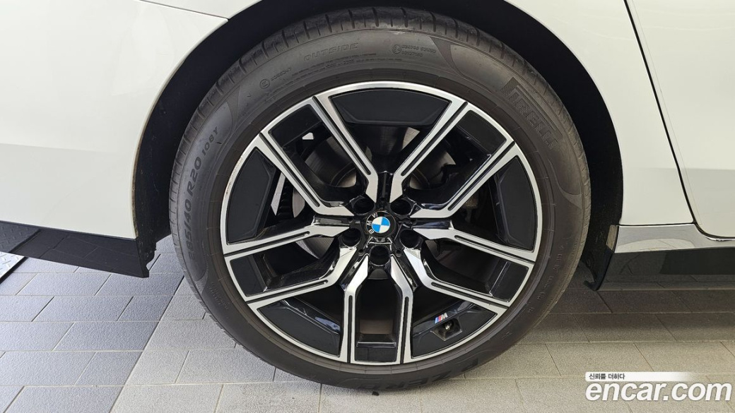 BMW 7-Series 740i sDrive M Sport, 2023