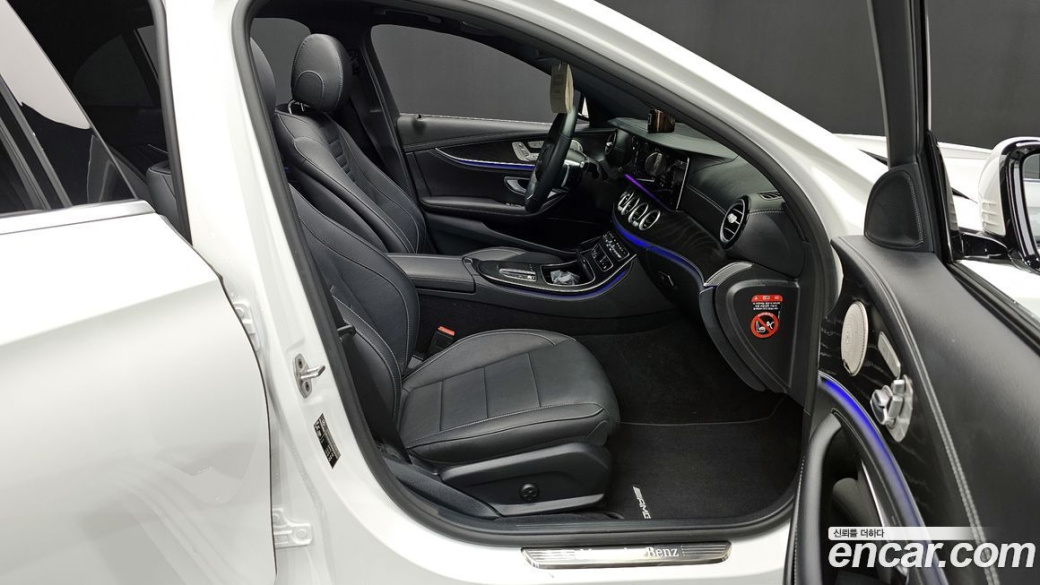Mercedes-Benz E-Class E220d 4MATIC AMG Line, 2022