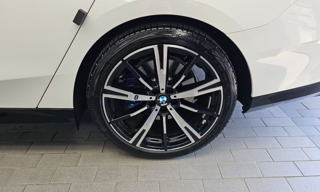 BMW 5-Series 530i xDrive M Sport, 2024