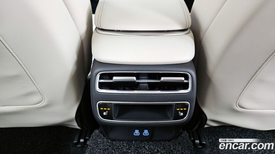 Genesis GV70 2.5T Gasoline 2WD, 2025