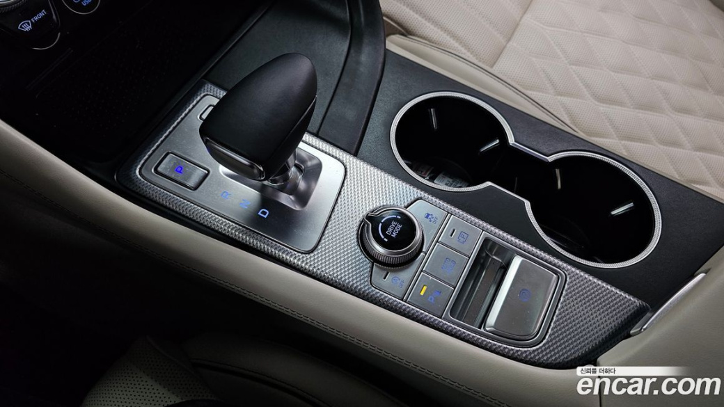 Genesis G70 Gasoline 2.0T 4WD, 2023