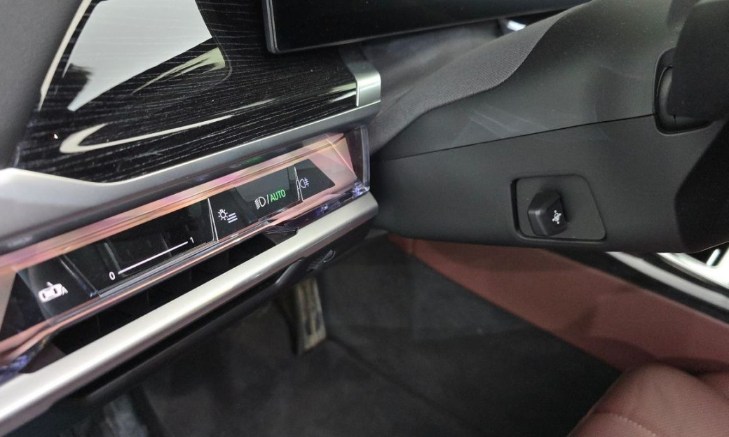 BMW 7-Series 740d xDrive M Sport, 2025