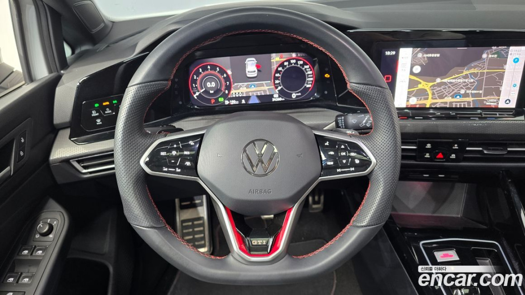 Volkswagen Golf 2.0 GTI, 2024