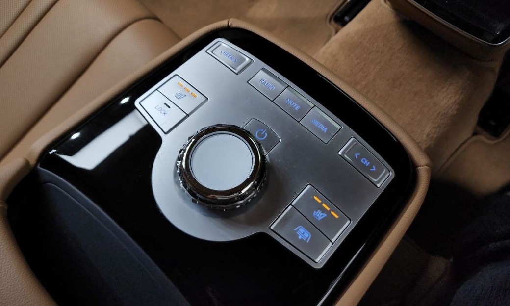 Genesis G80 Gasoline 2.5 Turbo AWD, 2025