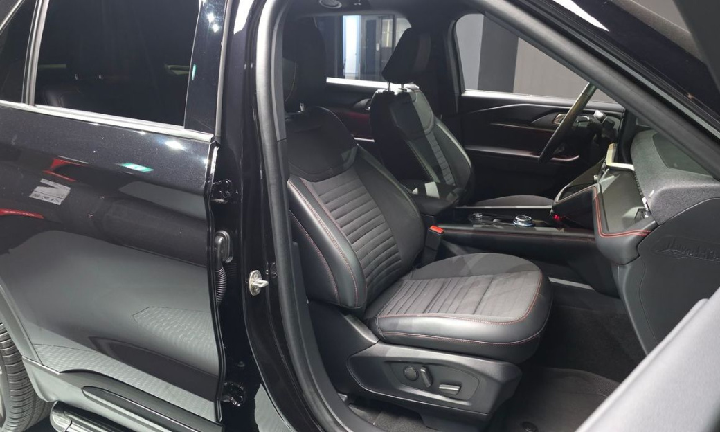 Ford Explorer 2.3 ST-Line 4WD, 2025