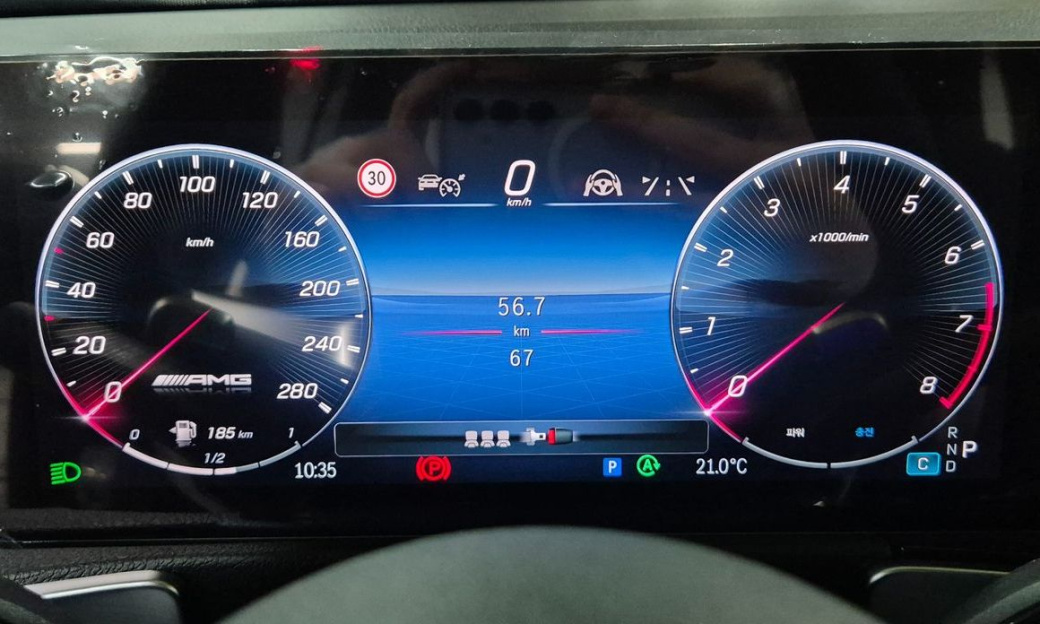 Mercedes-Benz GLB-Class AMG GLB35 4MATIC, 2025