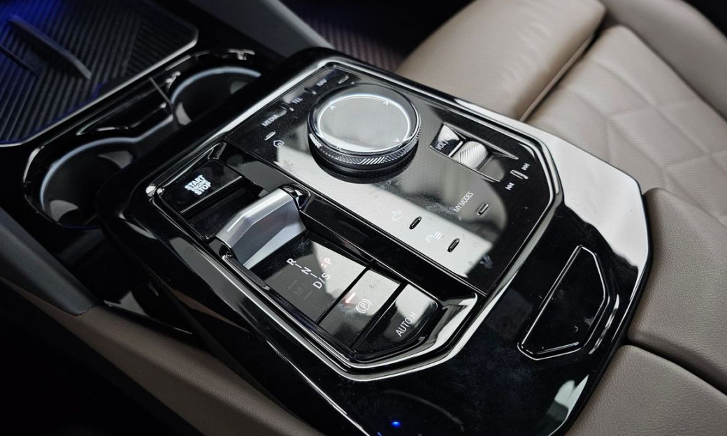 BMW 5-Series 523d M Sport, 2024