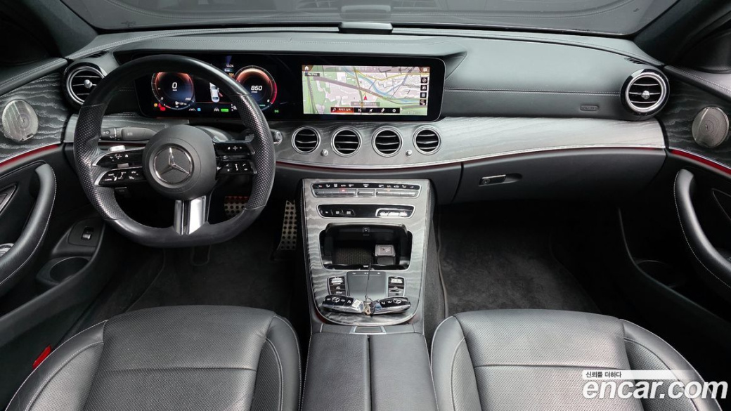 Mercedes-Benz E-Class E350 4MATIC AMG Line, 2022