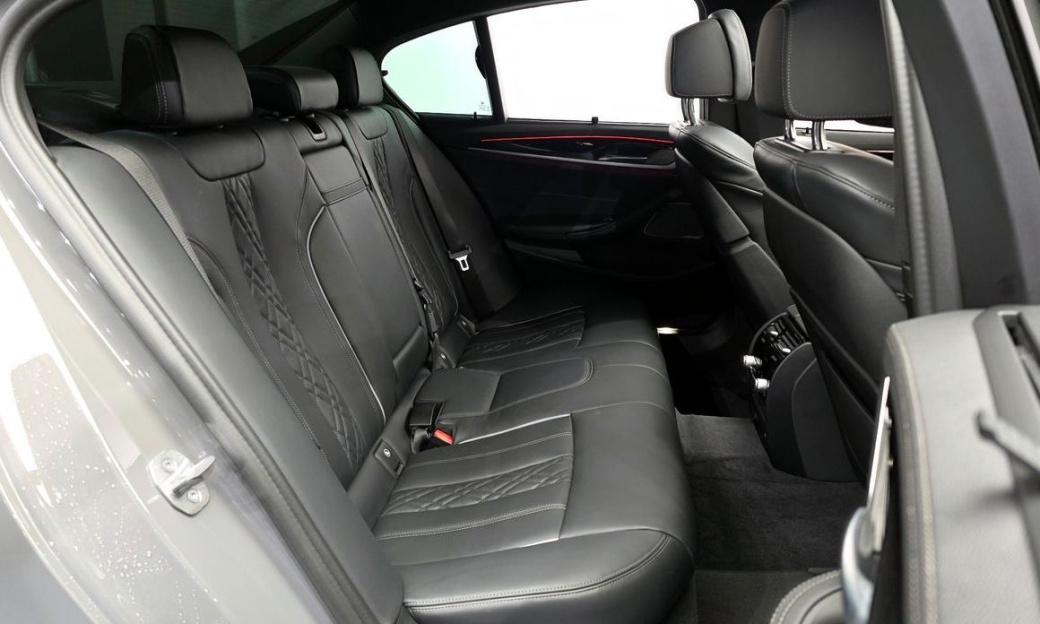 BMW 5-Series 530i M Sport Package, 2022