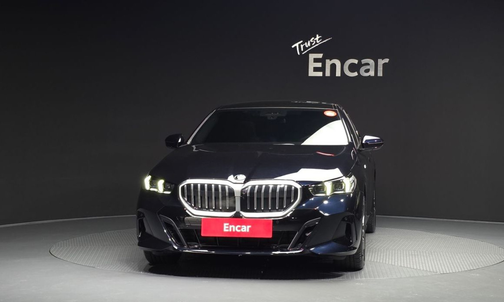 BMW 5-Series 520i M Sport, 2024