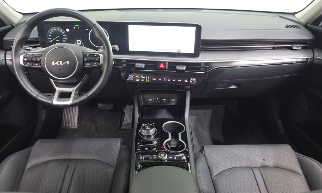 Kia K5 2.0, 2025