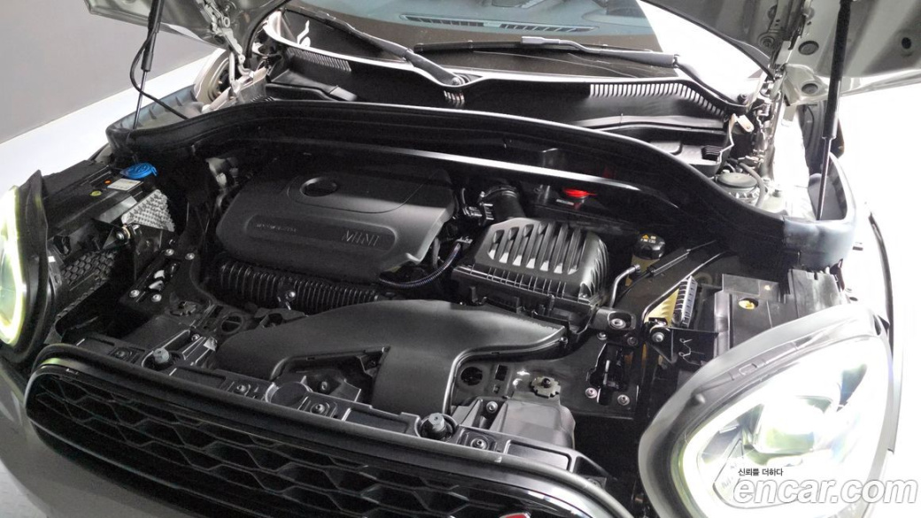 Mini Countryman ALL4 Classic Launch Pack, 2023