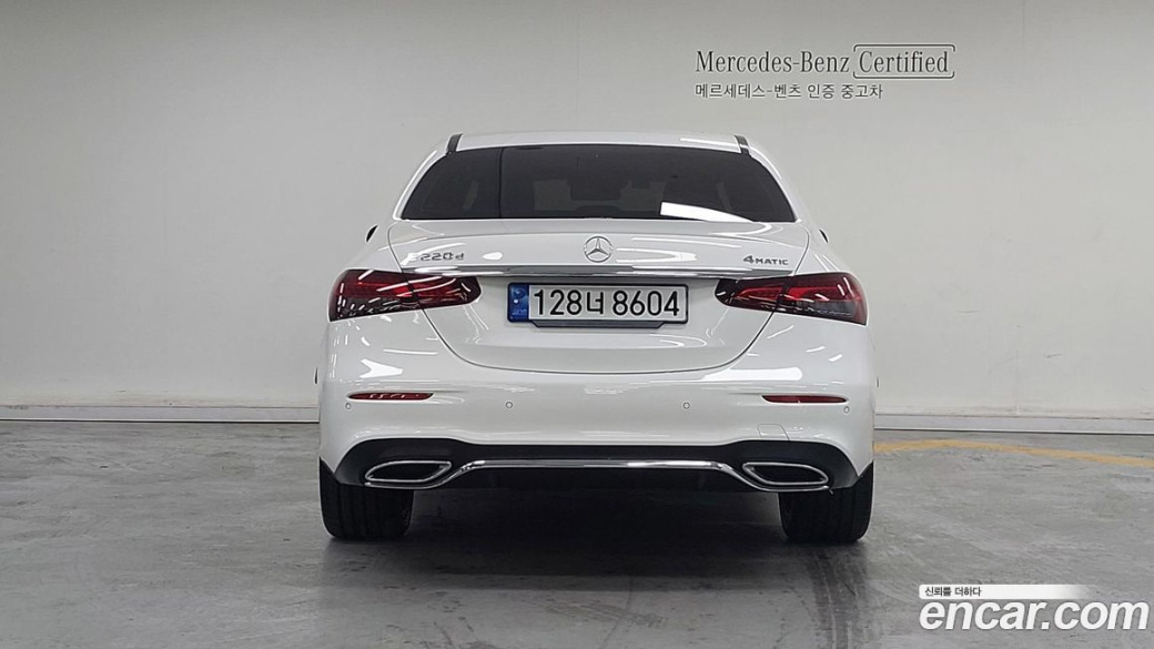 Mercedes-Benz E-Class E220d 4MATIC AMG Line, 2023