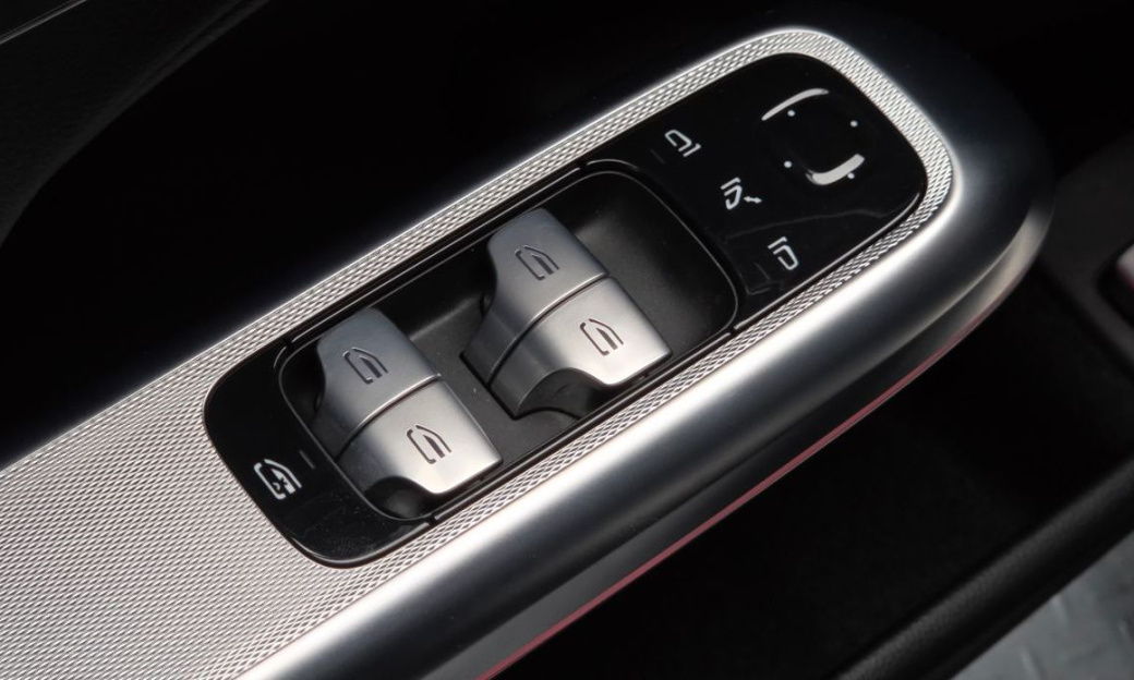 Mercedes-Benz E-Class E200 Avantgarde, 2024