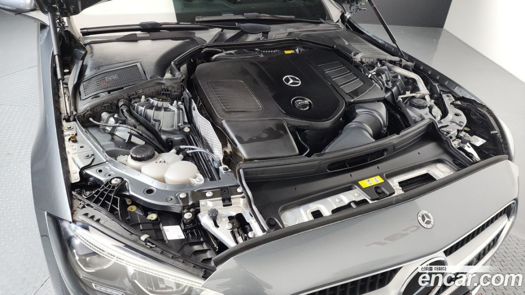 Mercedes-Benz C-Class C200 4MATIC Avantgarde, 2022