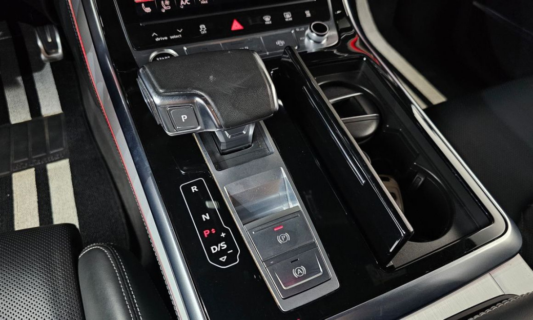 Audi Q8 50 TDI Quattro Premium, 2023