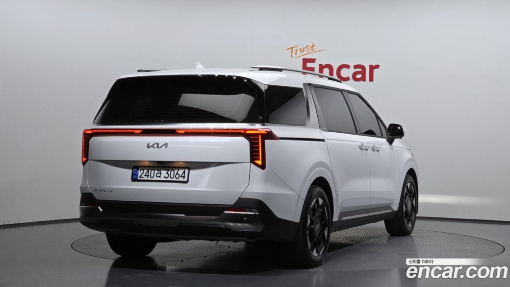 Kia Carnival 7-Seater Noblesse, 2025