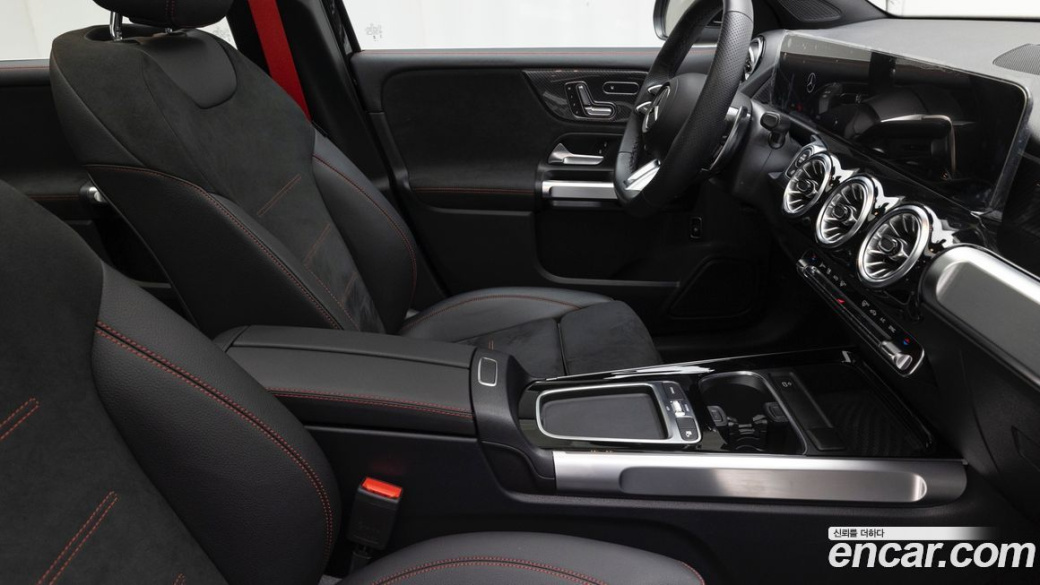 Mercedes-Benz GLB-Class AMG GLB35 4MATIC, 2025