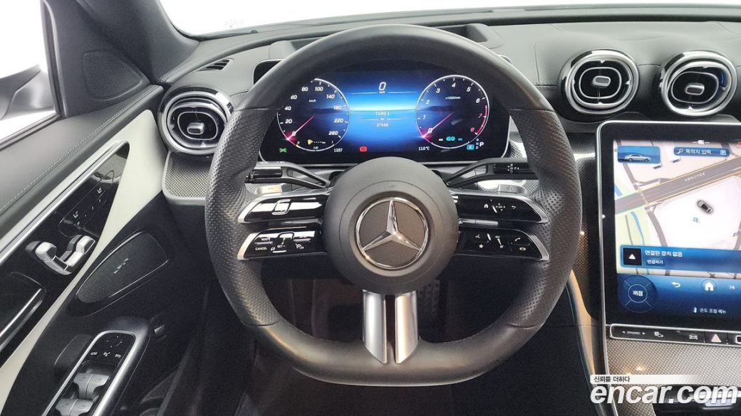 Mercedes-Benz C-Class C300 AMG Line, 2022