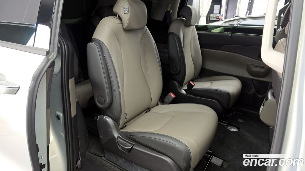 Kia Carnival 9-Seater Noblesse, 2025