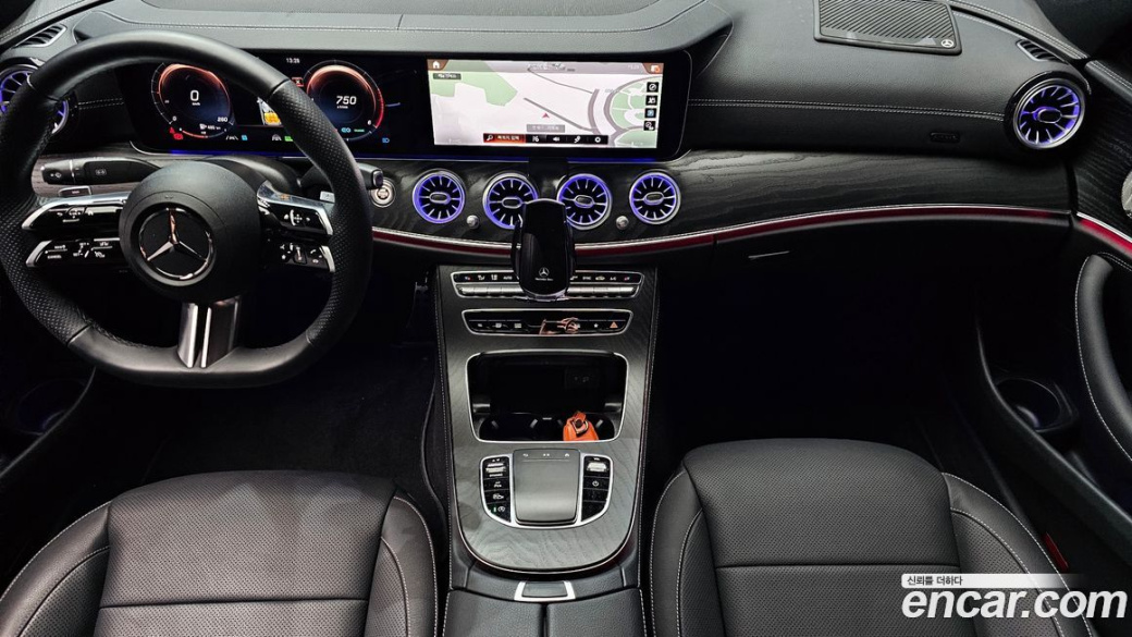 Mercedes-Benz E-Class E220d 4MATIC AMG Line, 2023