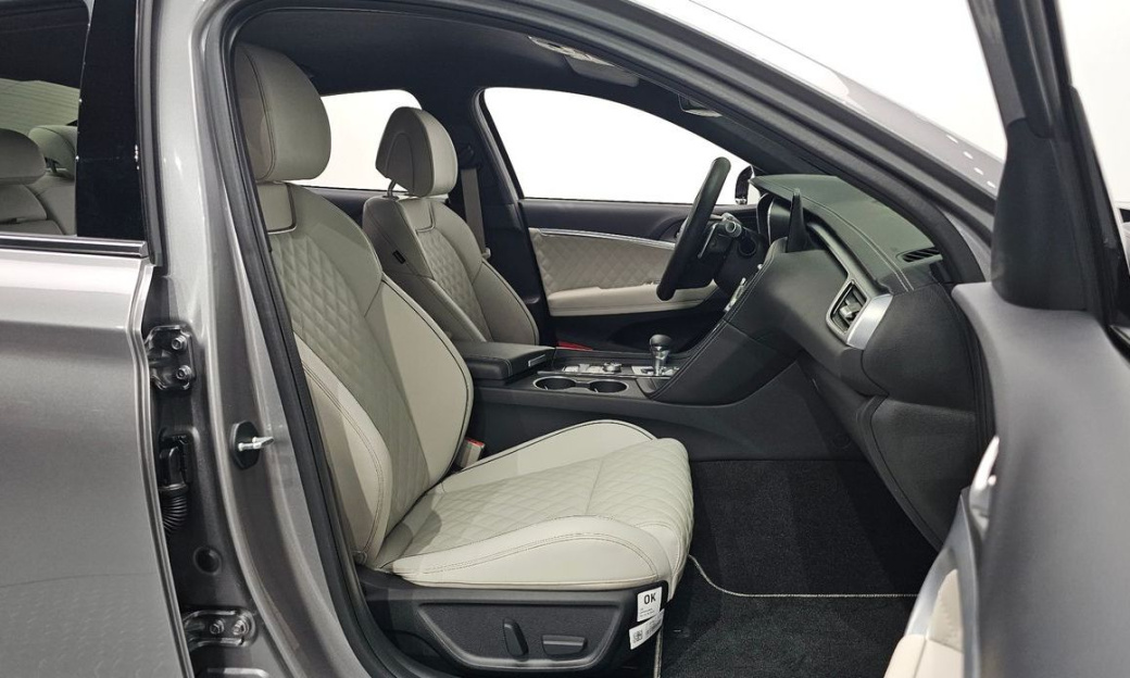 Genesis G70 Gasoline 2.5T 4WD, 2024