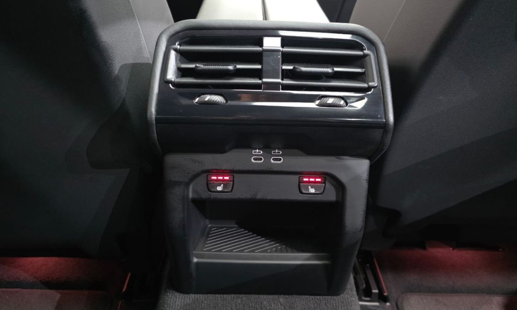 BMW 5-Series 520i M Sport, 2024