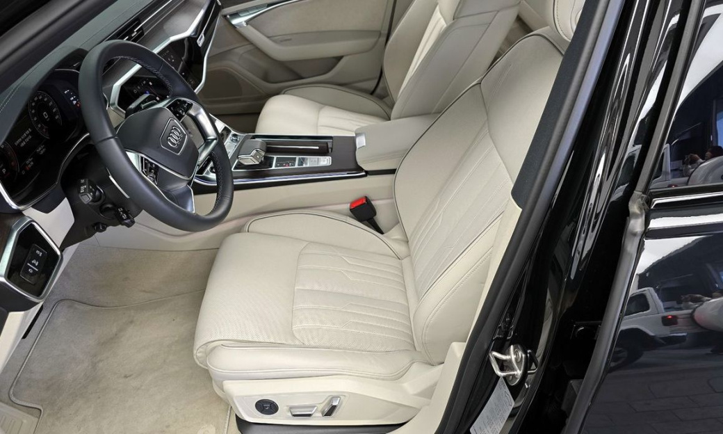 Audi A6 45 TFSI Premium, 2025