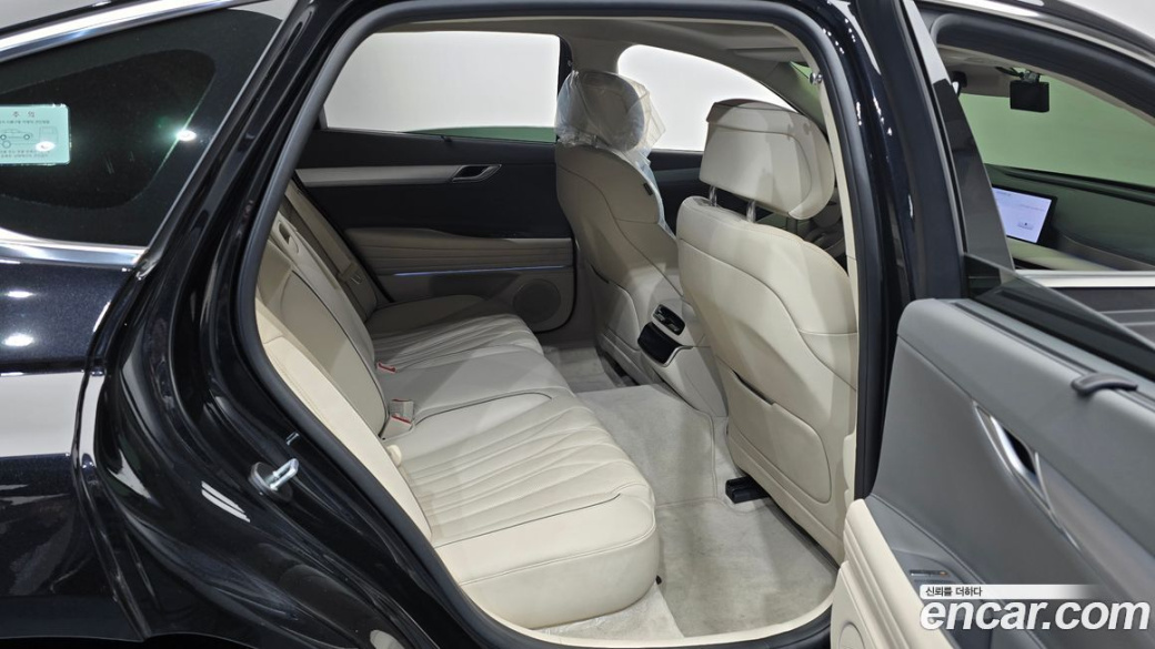 Genesis G80 Gasoline 2.5 Turbo AWD, 2025