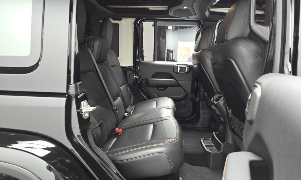 Jeep Wrangler 2.0 Sahara Power Top 4Door, 2025
