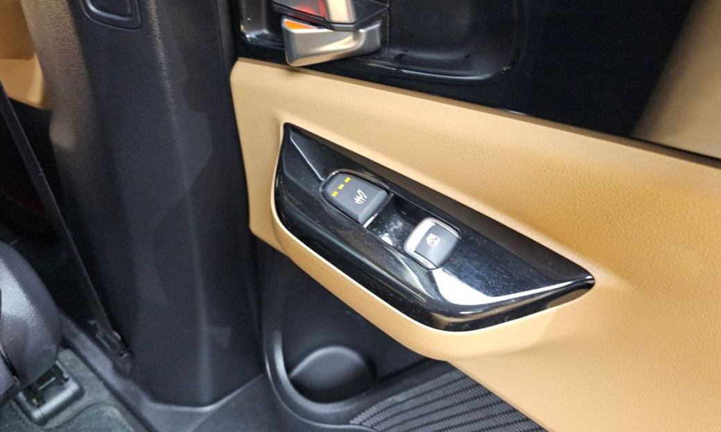 Kia Carnival 9-Seater Noblesse, 2023