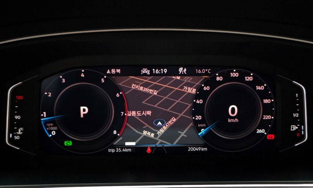 Volkswagen Tiguan 2.0 TSI Prestige, 2024