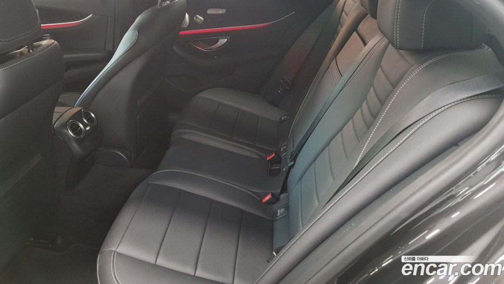 Mercedes-Benz E-Class E220d 4MATIC AMG Line, 2022