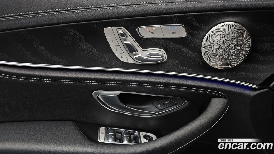 Mercedes-Benz E-Class E220d 4MATIC AMG Line, 2022