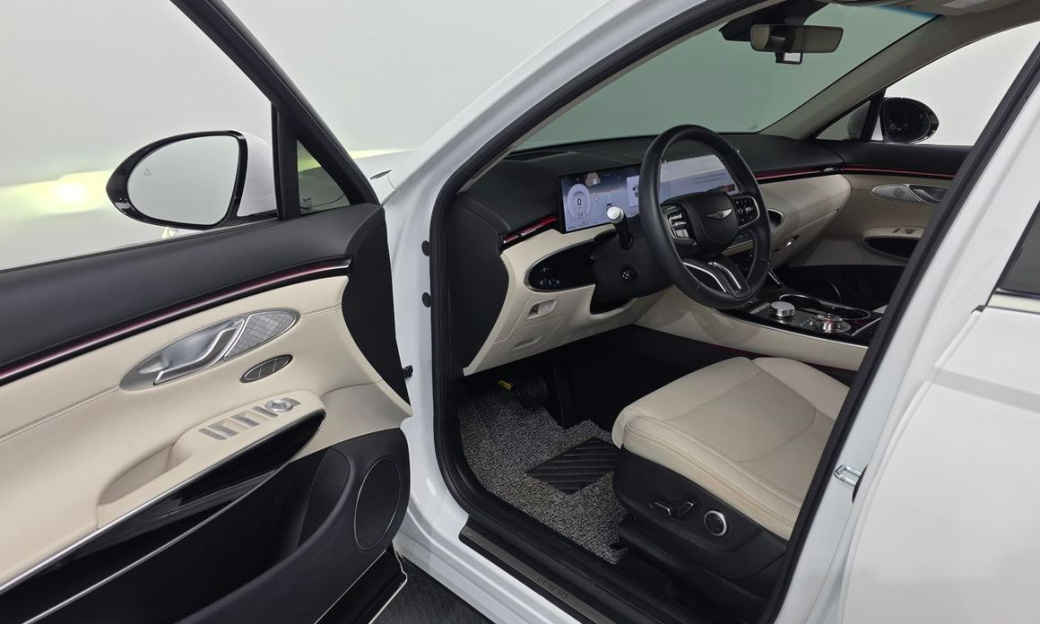 Genesis GV70 2.5T Gasoline 2WD, 2025