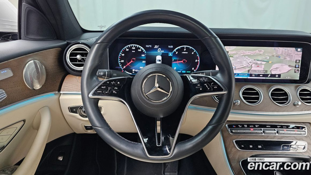 Mercedes-Benz E-Class E220d 4MATIC Exclusive, 2022