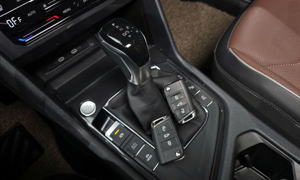 Volkswagen Tiguan 2.0 TSI Prestige, 2023