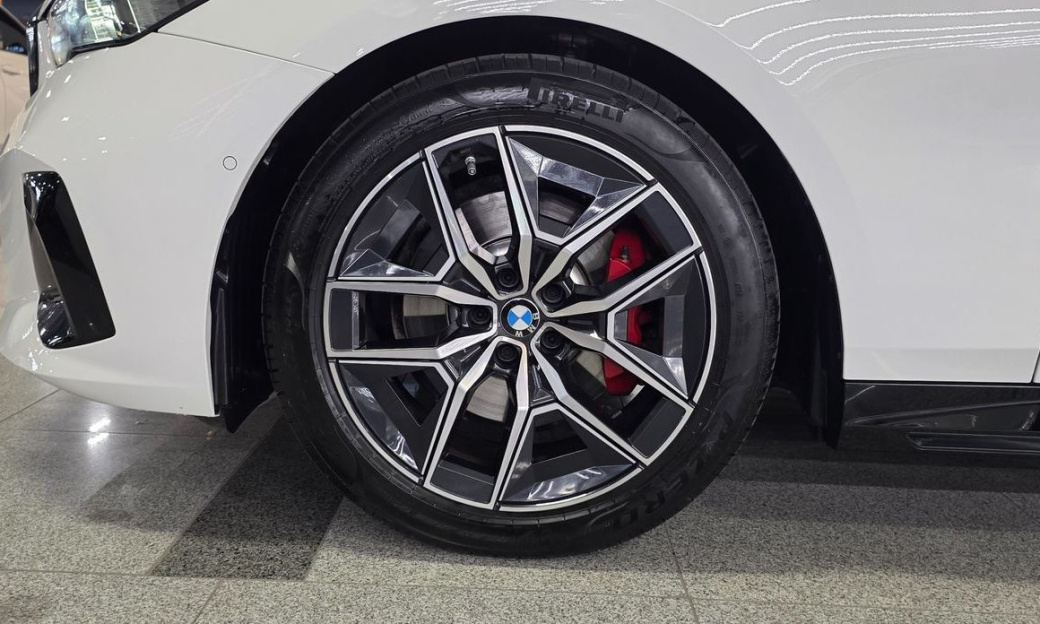 BMW 5-Series 520i Special Edition, 2025