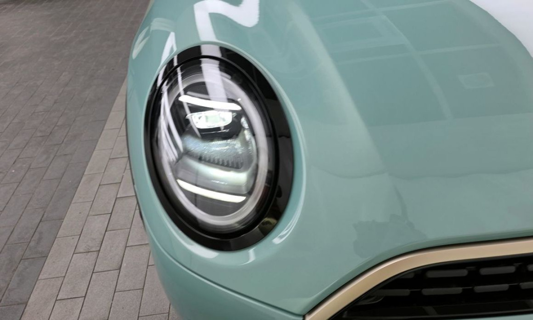 Mini Cooper Favoured, 2025