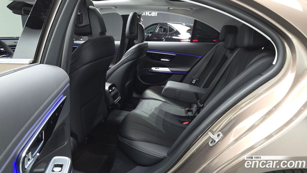 Mercedes-Benz E-Class E200 Avantgarde, 2024
