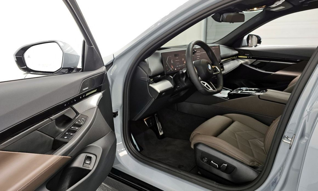 BMW 5-Series 520i M Sport, 2024